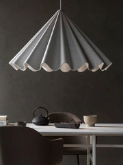 Dancing pendant lamp